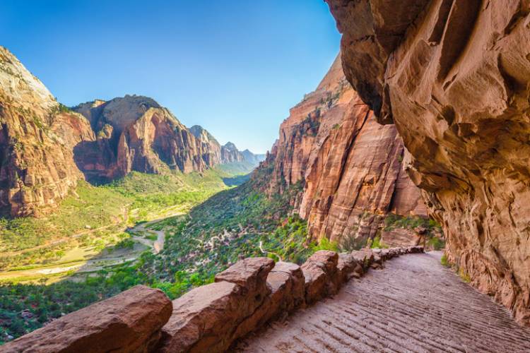 Angel's Landing hiking trail in Zion National Park